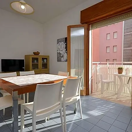 And Cozy In A Modern - Beahost Appartement Bibione